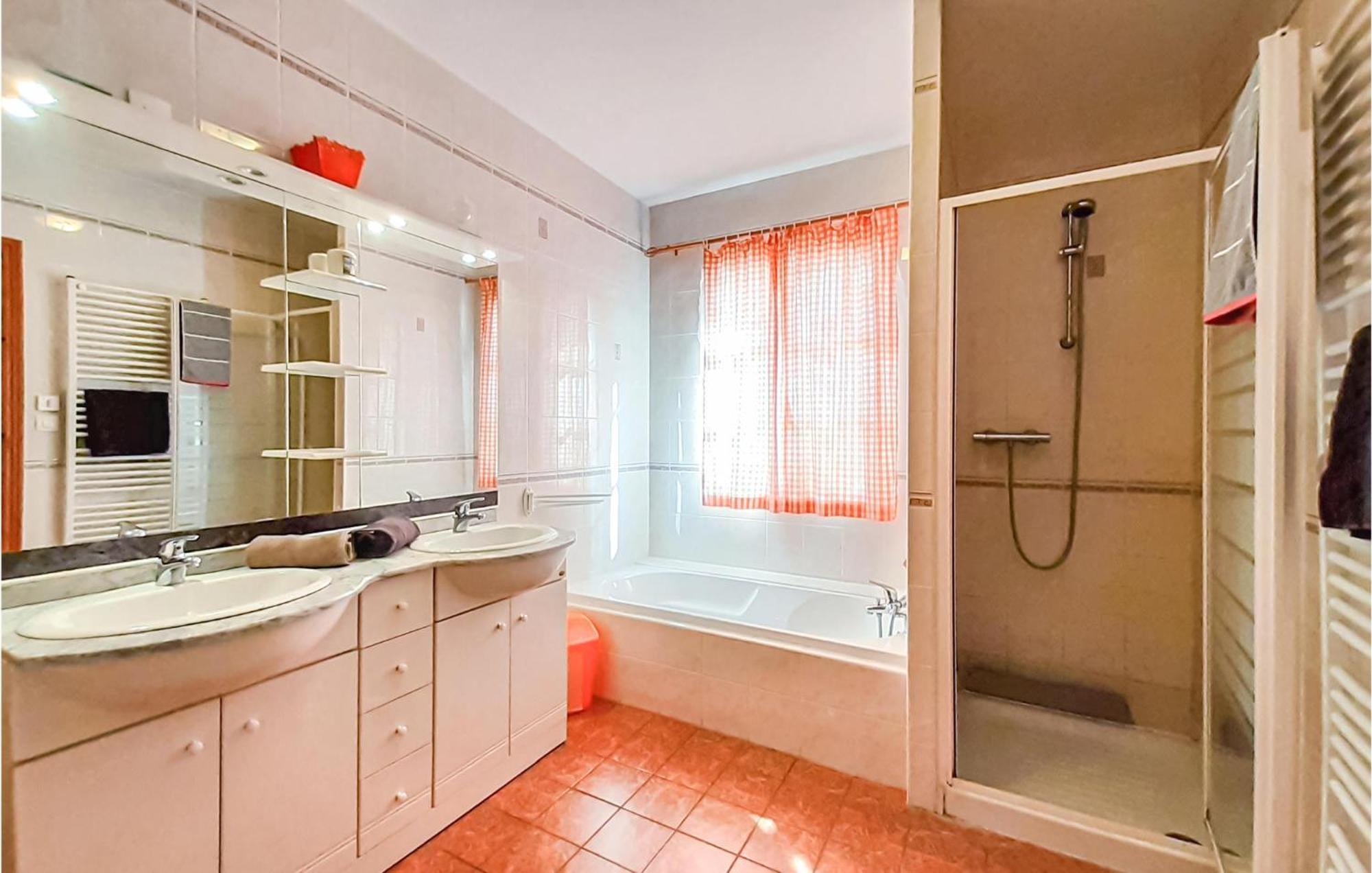 Gorgeous Apartment In Alette With Kitchenette Rum bild
